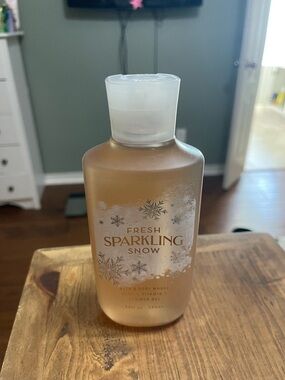 Bath & Body Works Fresh Sparkling Snow - Frosted Gold